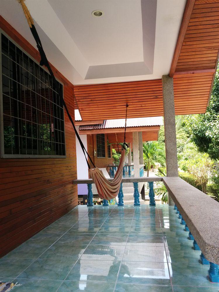 รีสอร์ท บ้านใต้ รีสอร์ท