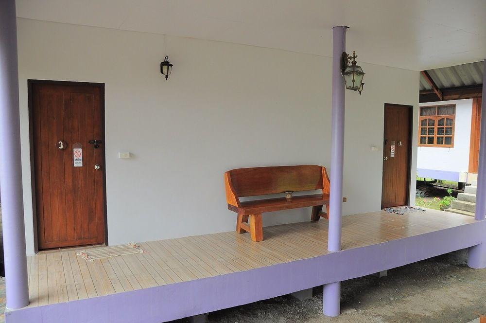 รีสอร์ท บ้านใต้ รีสอร์ท