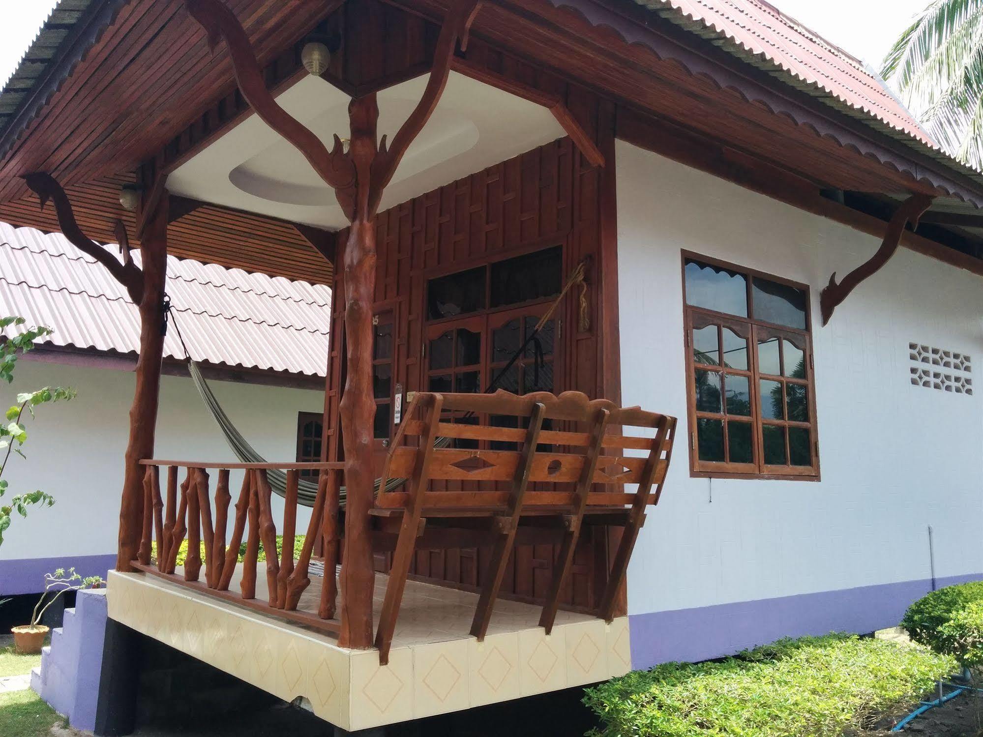 บ้านใต้ รีสอร์ท 2* บ้านใต้